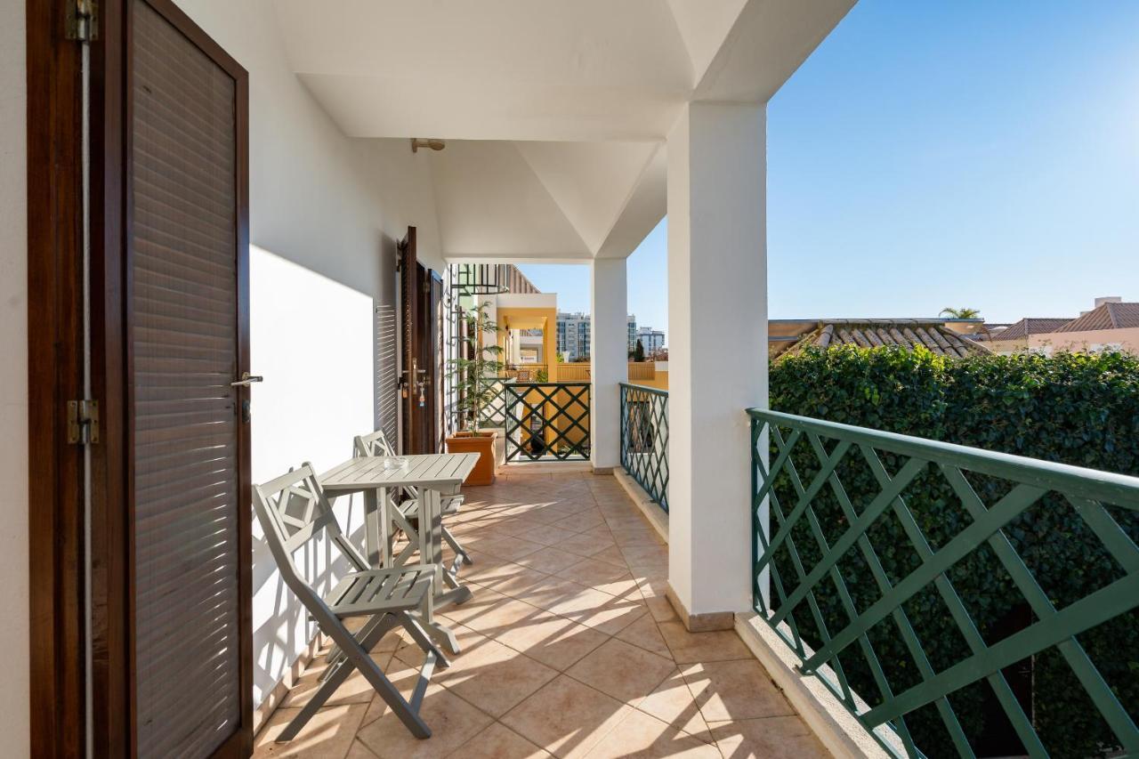 Holiday Villa In Elite Residential Area Of Фару Экстерьер фото